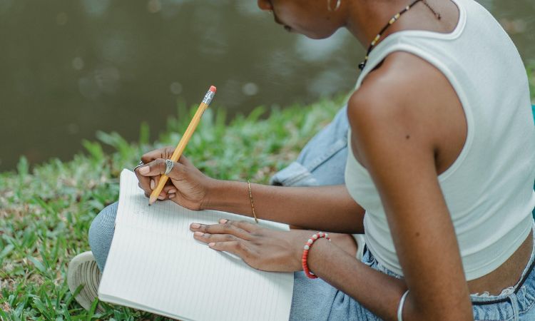 Conoce cómo crear personajes memorables en una novela
