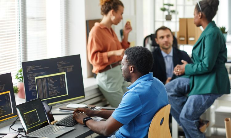 Descubre por qué estudiar ciberseguridad