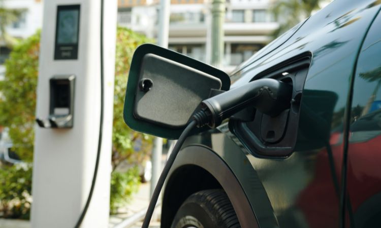 Conoce los tipos de vehículos híbridos y sus características